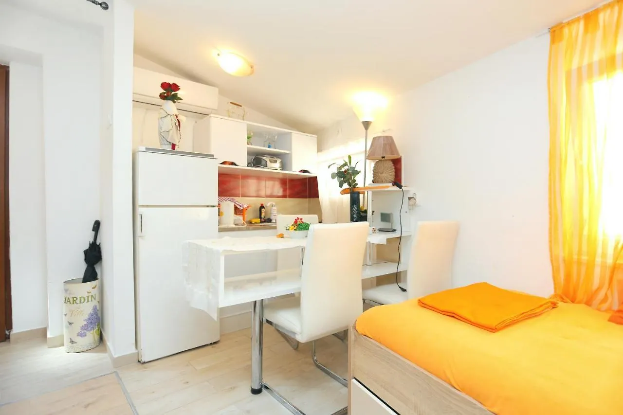 Apartments With Wifi Split - 17172